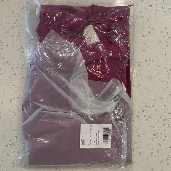 New Lululemon Wundertain High Rise Pant | NWT | 25” | size 12 - Picture 6 of 6